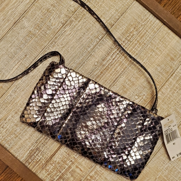 Michael Kors Daria Silver Embossed Leather Clutch - Picture 3 of 12